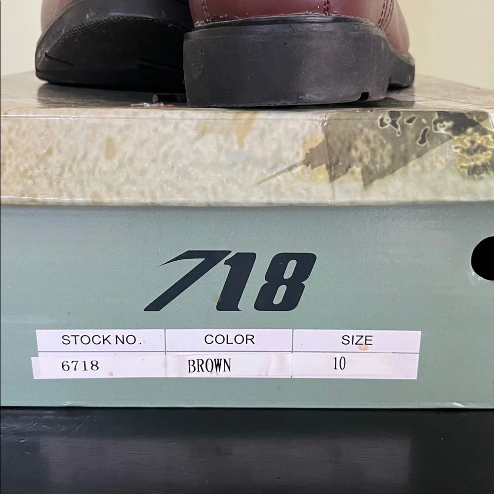 Men's Lace Up Chukka Boots in a reddish-brown leather